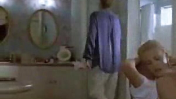 شلخته و فاحشه کثیف فیلم پورن عالی می شود fucked مجموعه دو لزبین سرگرم کننده است